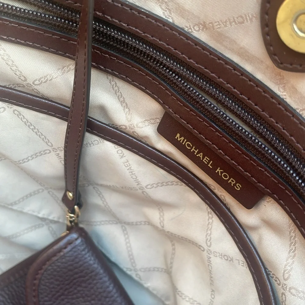 MICHAEL KORS Eva pebbled leather tote bag barolo